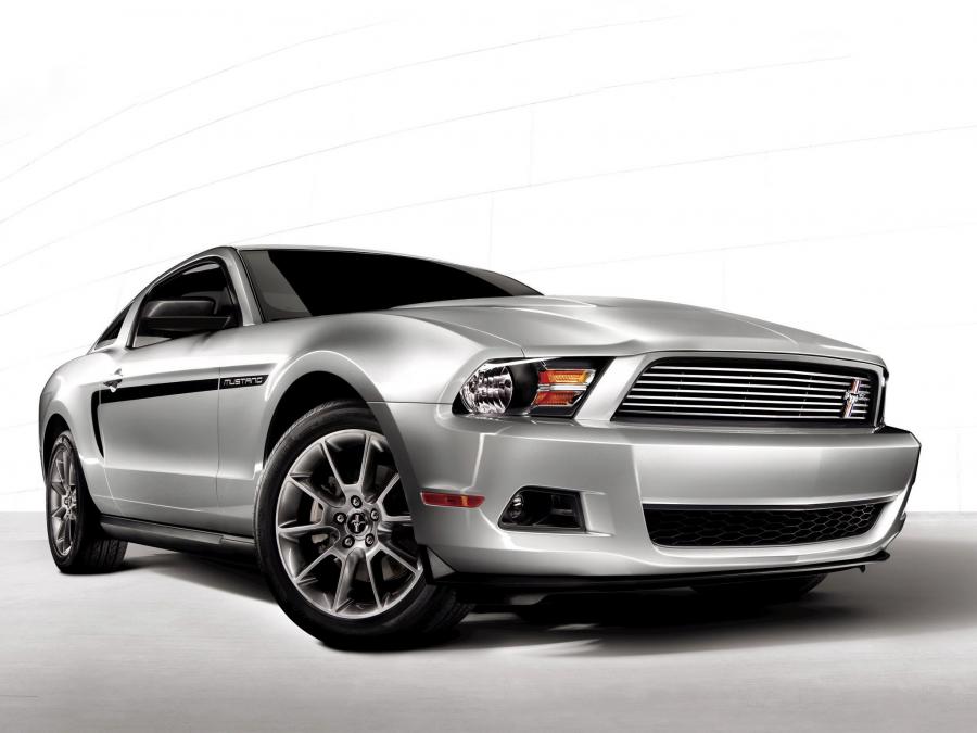  Ford Mustang V6 2011 года  (фото 2 из 93)